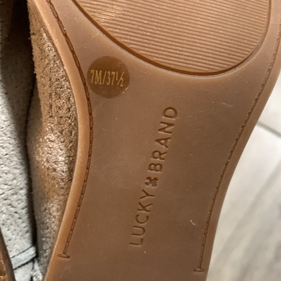 Lucky Brand Powe Taupe Suede Ankle Boots Stacked Heel size 7 - Picture 10 of 11